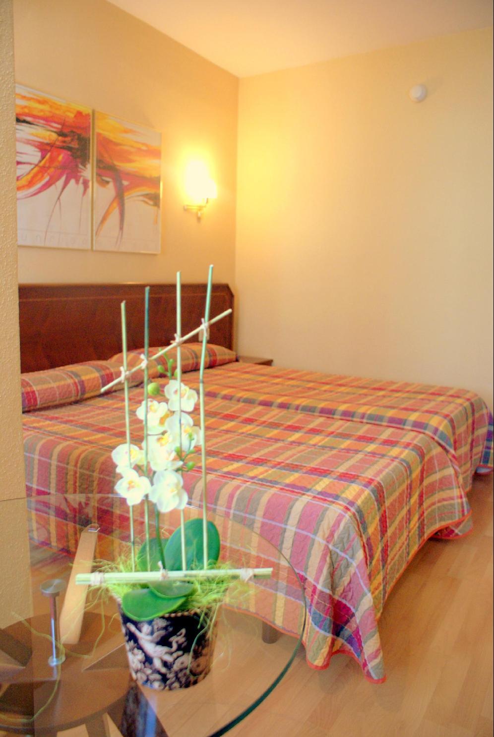 Hotel Unzaga Plaza Eibar Exterior photo