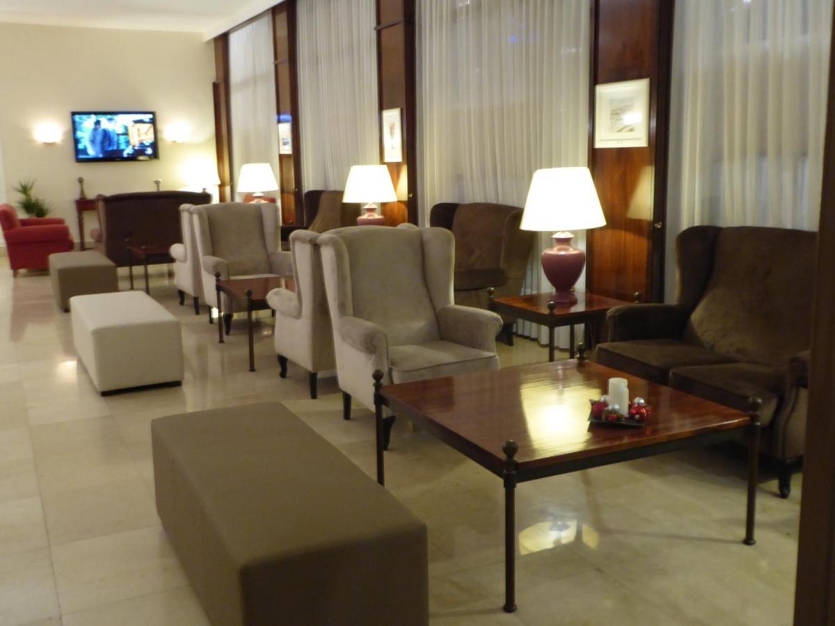 Hotel Unzaga Plaza Eibar Exterior photo