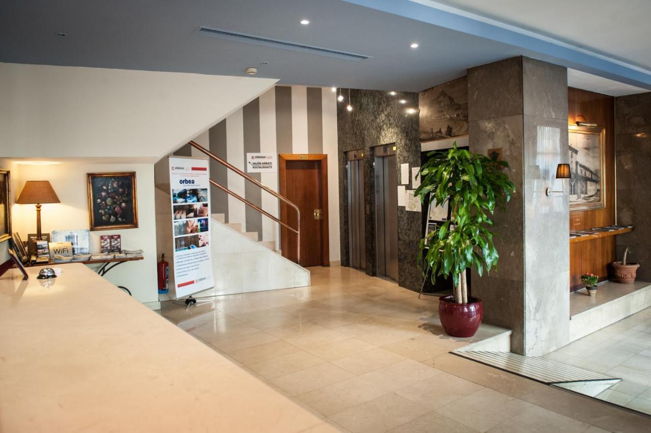 Hotel Unzaga Plaza Eibar Exterior photo
